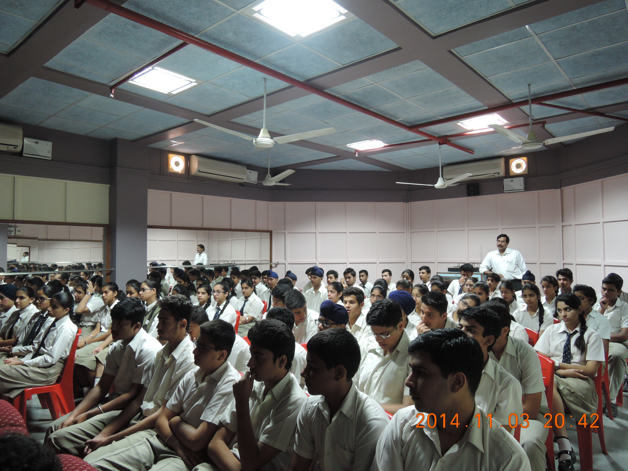 Students listening to Career Counselling experts at Chandigarh
